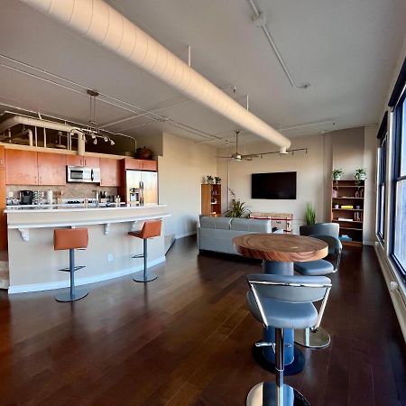 Luxury Industrial Loft On Mill Tempe Exterior photo